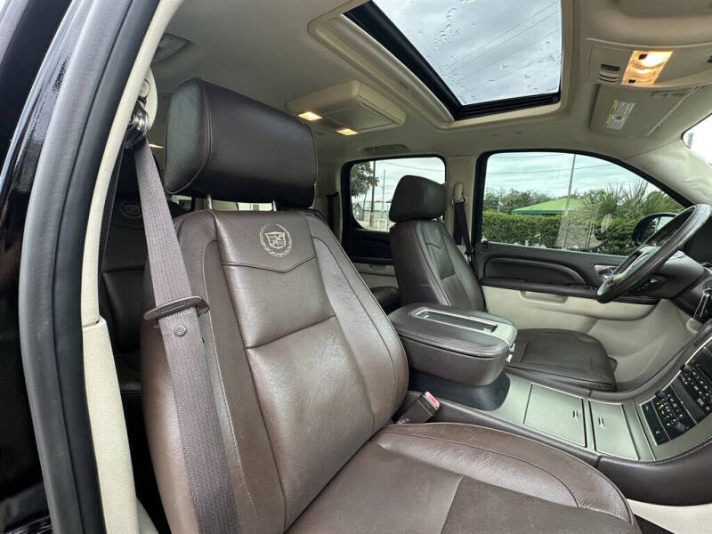 2011 Cadillac Escalade ESV Platinum Edition