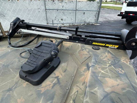 2017 Tracker Grizzly