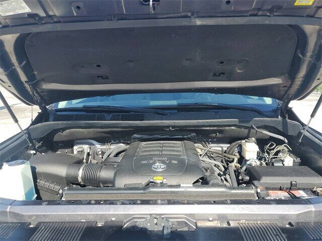 2017 Toyota Tundra SR5