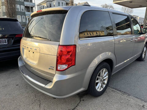 2020 Dodge Grand Caravan SXT