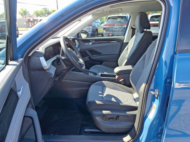 2025 Volkswagen Tiguan SE 4Motion