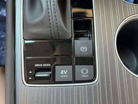 2026 Toyota Sienna LE 8-Passenger