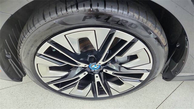 2024 BMW i5 eDrive40