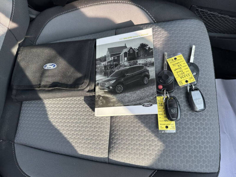 2017 Ford Escape SE