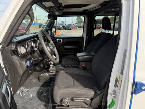 2023 Jeep Wrangler Sport Altitude