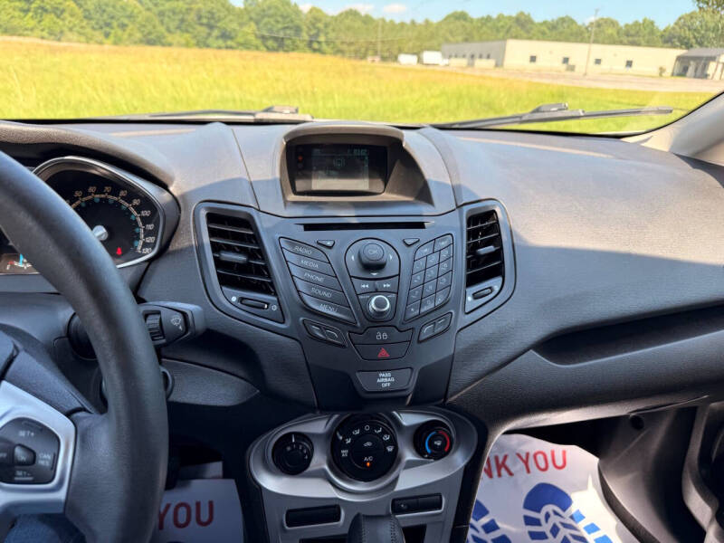 2014 Ford Fiesta SE