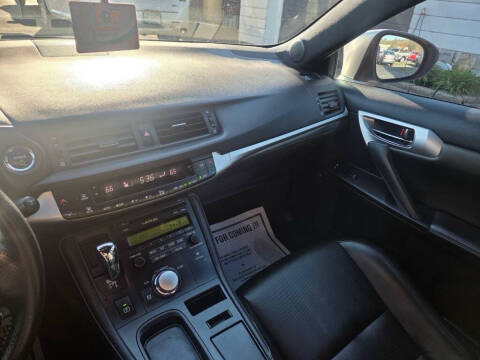2013 Lexus CT 200h