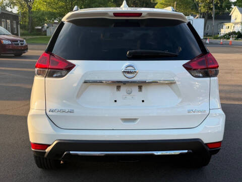 2018 Nissan Rogue SV