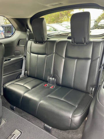 2017 Nissan Pathfinder SL