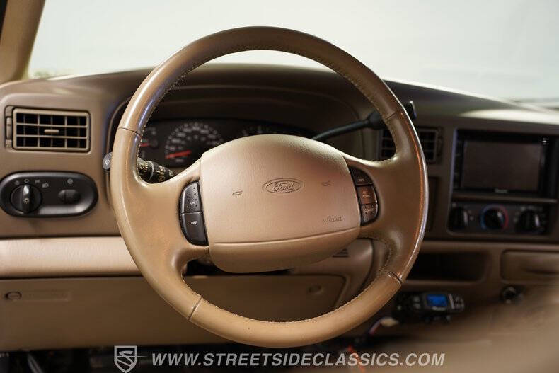 2002 Ford Excursion XLT