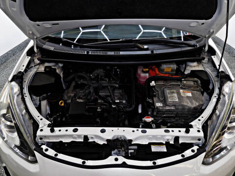 2016 Toyota Prius c Four