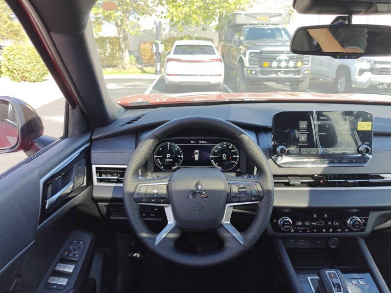 2025 Mitsubishi Outlander PHEV SEL Black Edition