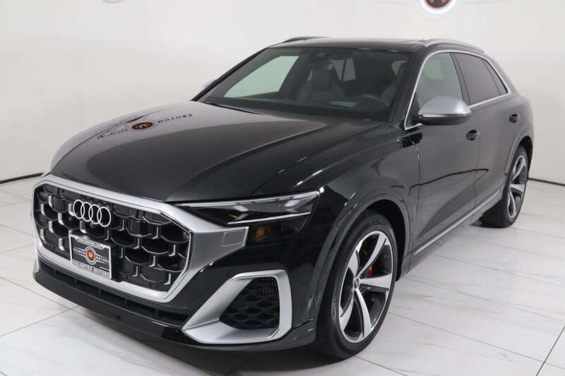 2024 Audi SQ8 4.0T quattro Premium Plus