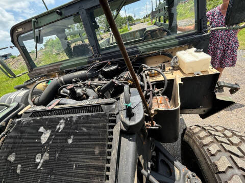 2001 AM General HMMWV