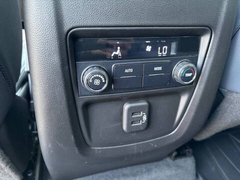 2022 Buick Enclave Essence
