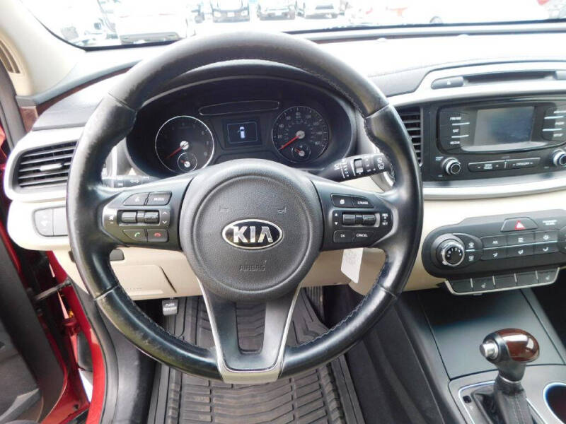 2016 Kia Sorento LX