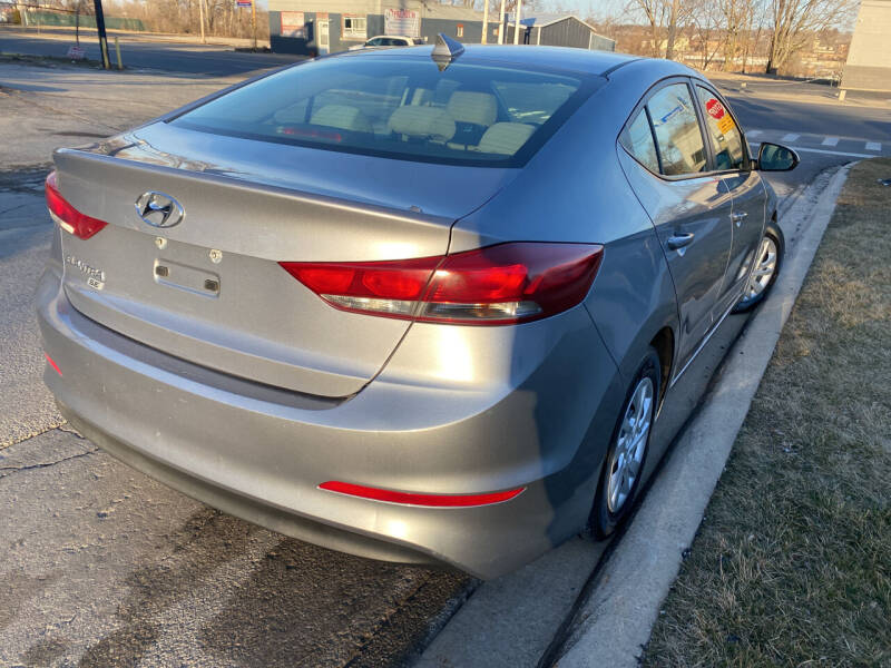 2017 Hyundai Elantra SE