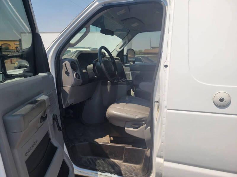 2011 Ford E-Series E-250