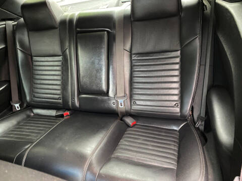 2012 Dodge Challenger R/T Plus