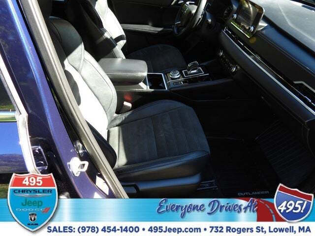 2022 Mitsubishi Outlander Black Edition