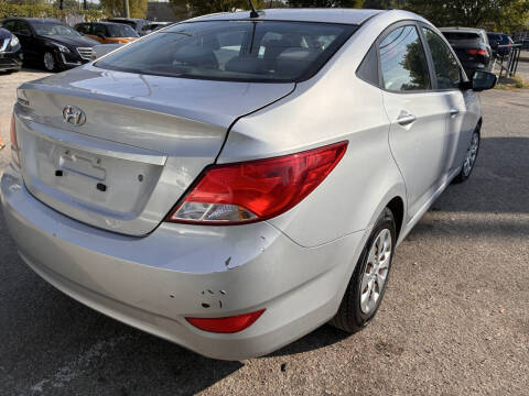 2017 Hyundai Accent SE