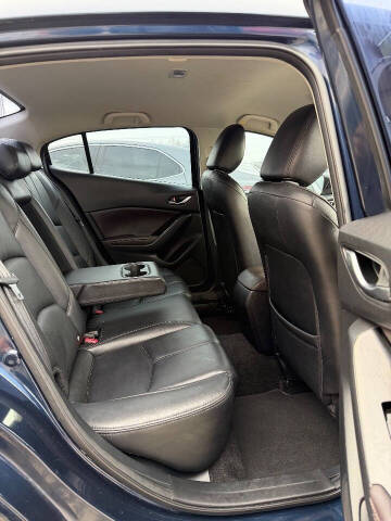 2018 Mazda MAZDA3 Touring