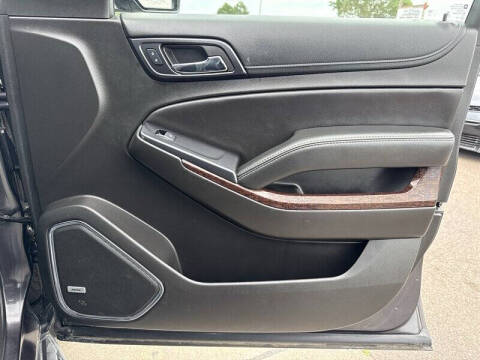 2017 GMC Yukon XL SLE