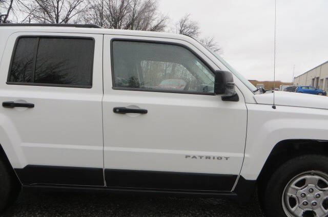 2011 Jeep Patriot null photo 21