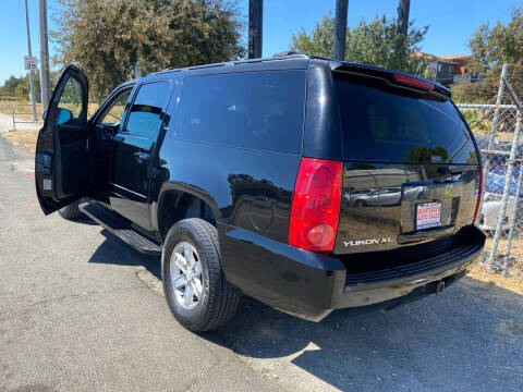 2013 GMC Yukon XL SLT