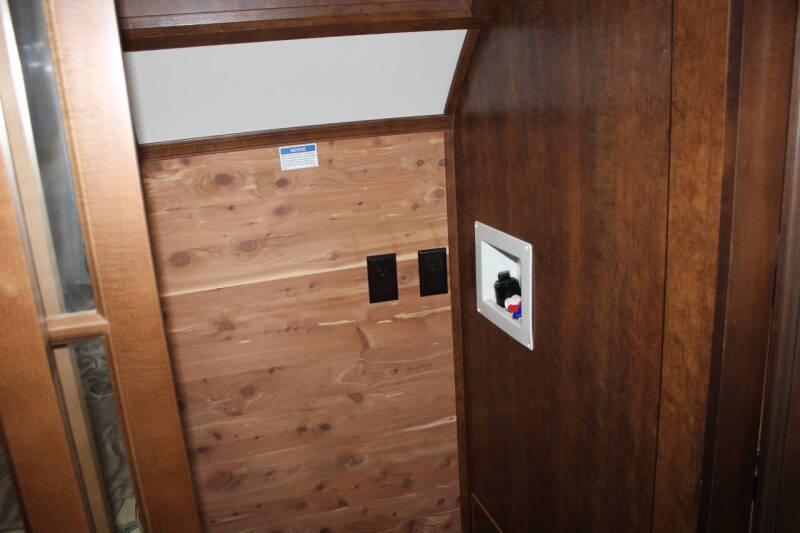 2016 Forest River Cardinal 325RL