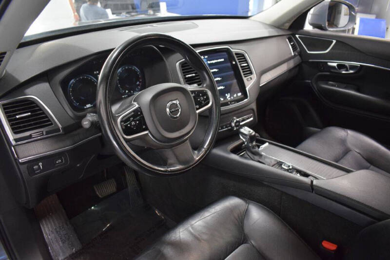 2020 Volvo XC90 T5 Momentum