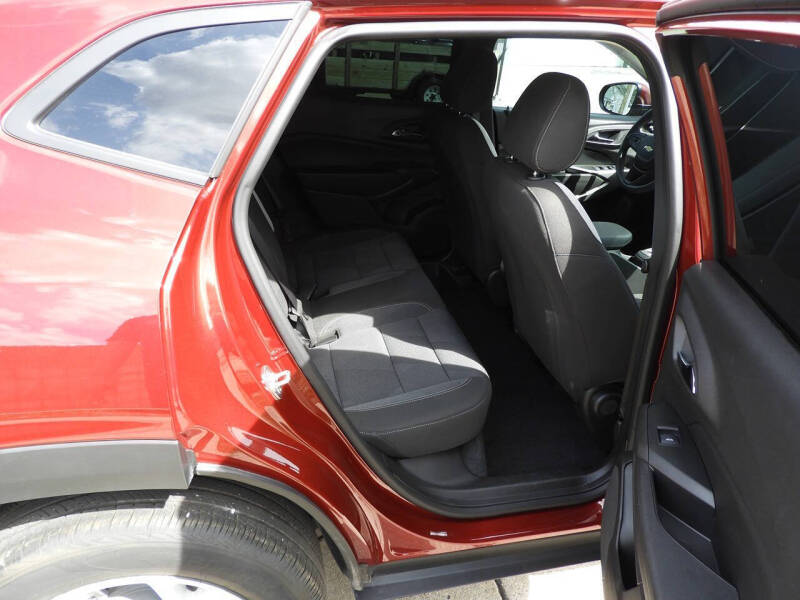 2025 Chevrolet Trax LS