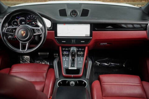 2021 Porsche Cayenne S