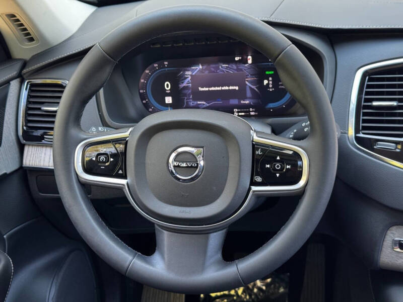 2023 Volvo XC90 Recharge T8 Ultimate Bright Theme 6P