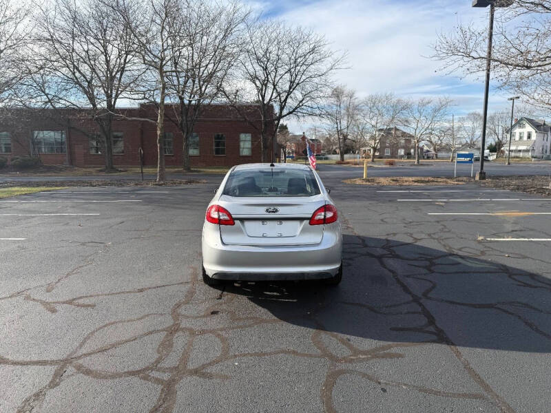 2012 Ford Fiesta SEL