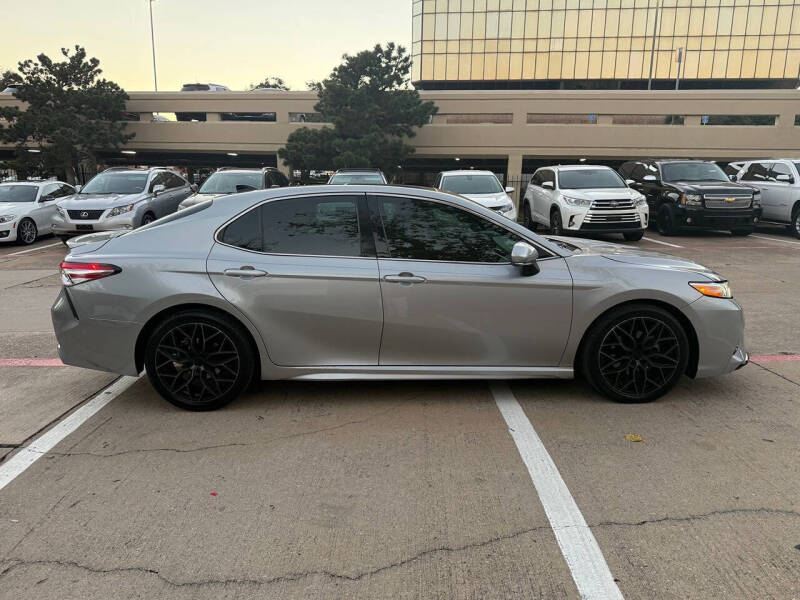 2020 Toyota Camry XSE