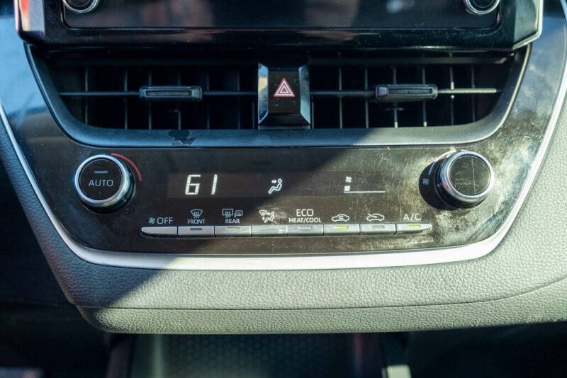 2020 Toyota Corolla LE