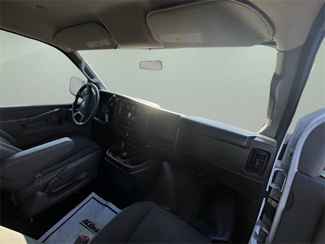 2023 Chevrolet Express 2500