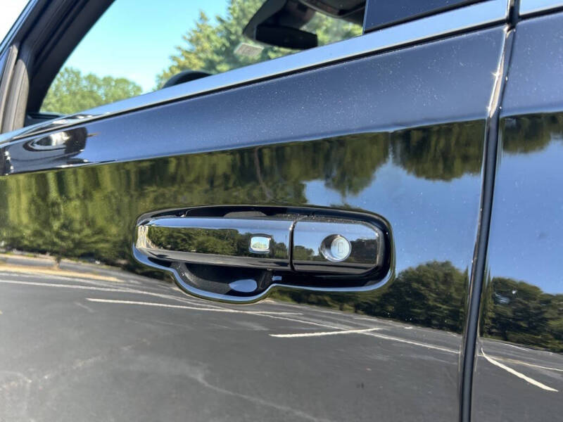 2025 Chevrolet Tahoe LS