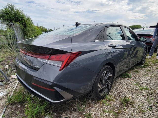 2024 Hyundai Elantra Limited