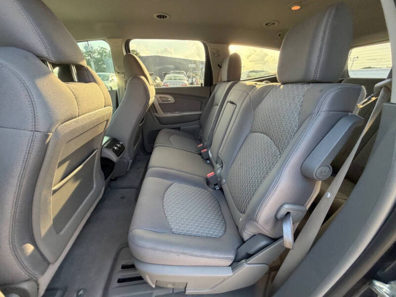 2012 Chevrolet Traverse LS
