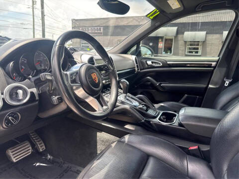 2017 Porsche Cayenne S