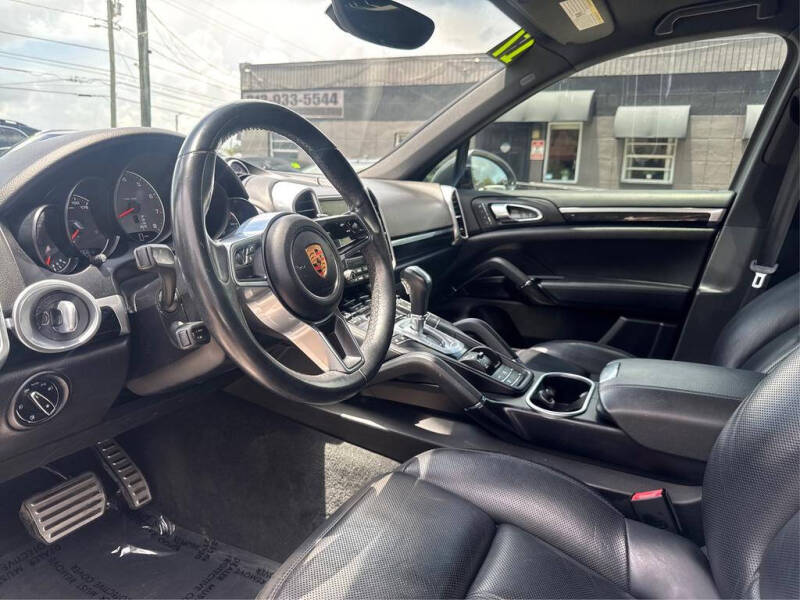 2017 Porsche Cayenne S