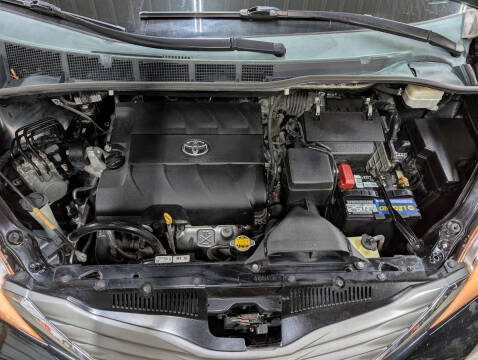 2013 Toyota Sienna Limited 7-Passenger
