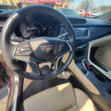 2017 Cadillac XT5 Luxury
