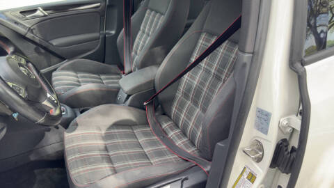 2013 Volkswagen GTI Wolfsburg Edition