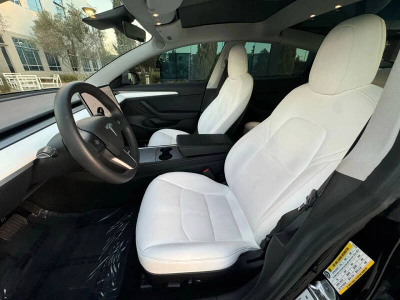 2021 Tesla Model 3 Standard Range Plus