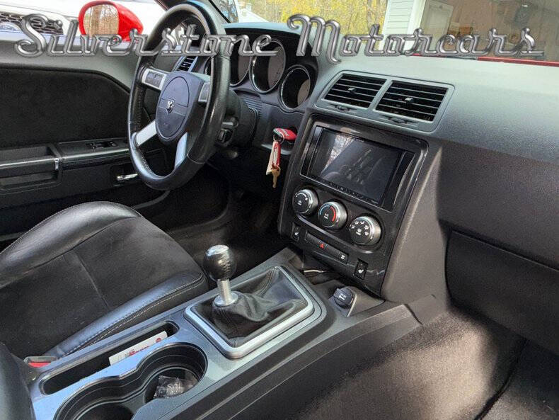 2010 Dodge Challenger SRT8