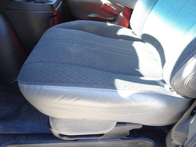 2024 Chevrolet Express 2500