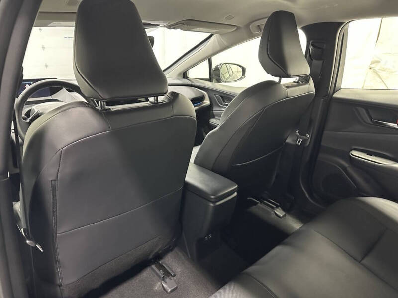 2025 Toyota Prius XLE